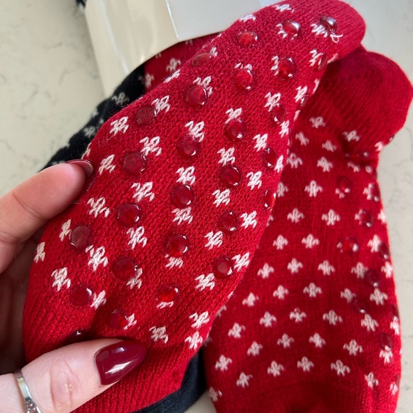 NWT Skyline Collection Cozy Reindeer Lodge Slipper Socks Red and Navy Blue - Picture 4 of 5